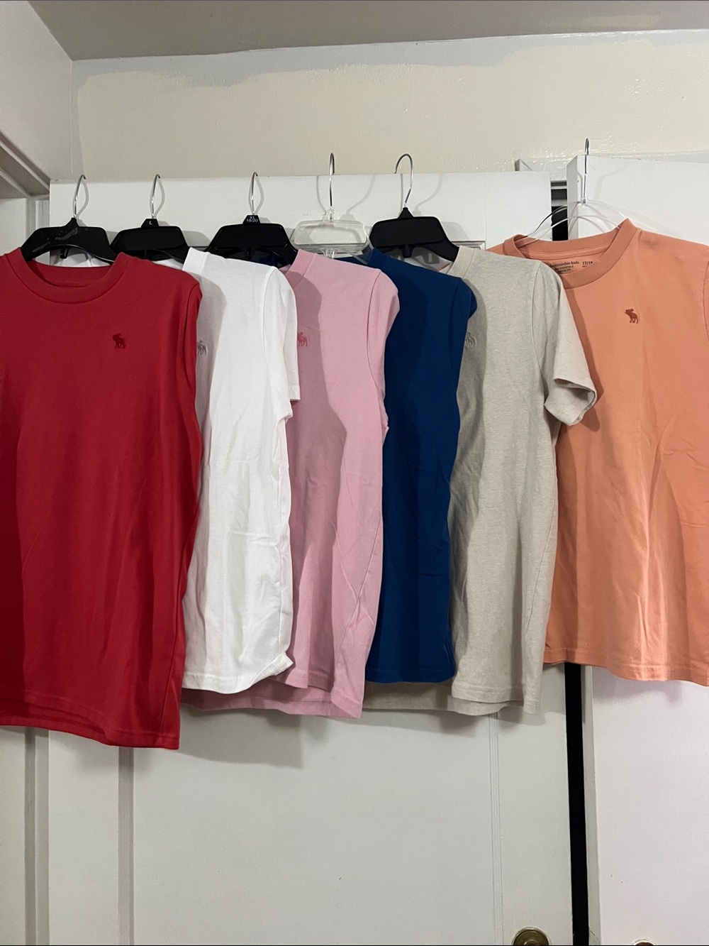 abercrombie kids Short Sleeve Tees in Red, White, Pink, Blue, Gray, Peach